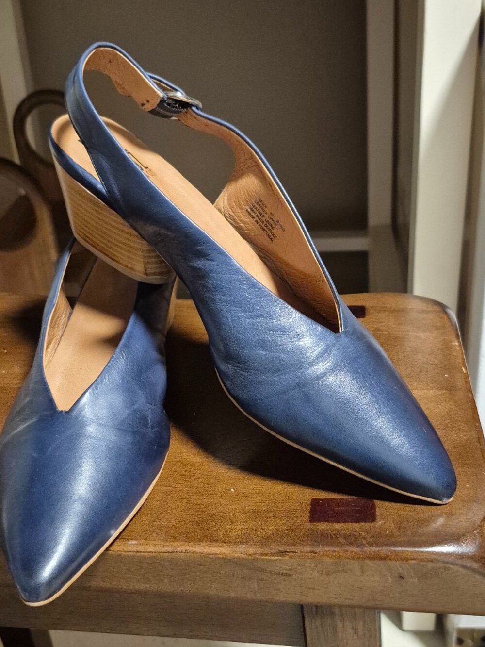 MIZ MOOZ Leather Sling Back Shoes - Size 9. Brand New NWT